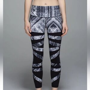 Lululemon High Times Heat Wave White Black Mesh Leggings